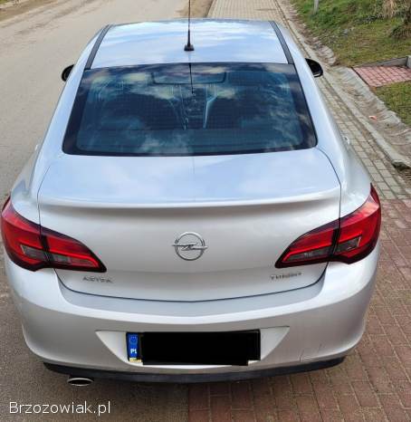 Opel Astra IV J 2016