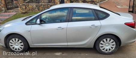 Opel Astra IV J 2016