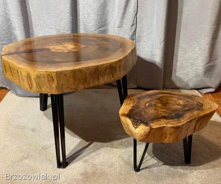 Ręcznie wykonany drewniany stół z orzecha