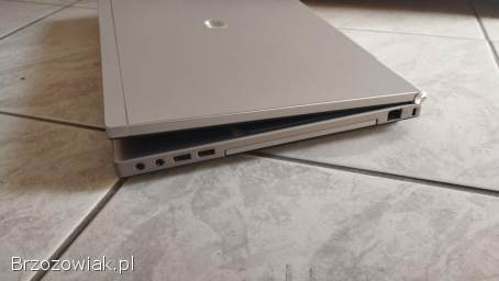 HP EliteBook 8560p 15,  6 Core i7-2620M 8GB Ram 256GB SSD Port COM RS232