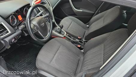 Opel Astra 1,  7CDTI 125KM 2011
