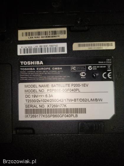 Laptop Toshiba 17 cali