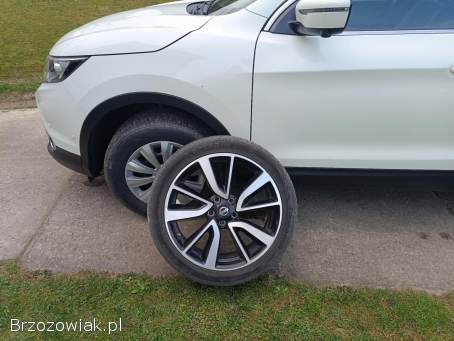 Nissan Qashqai 2015