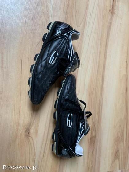 Buty korki