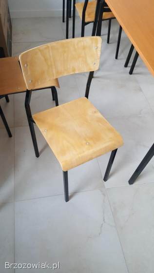 Ławki szkolne stoliki biurowe sala wykładowa