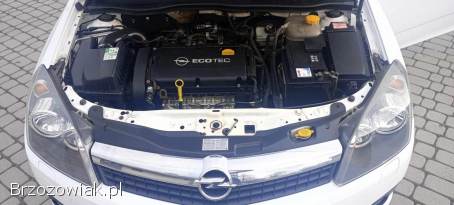 Opel Astra GTC 1.  6 benz 2009