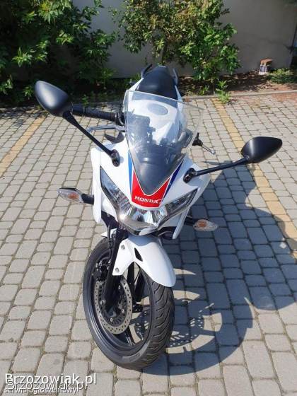 Honda CBR 125r 2015