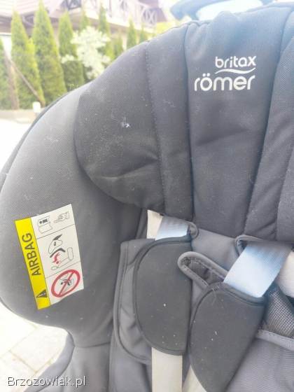 Fotelik Britax tyłem do kierunku jazdy,  wąski.