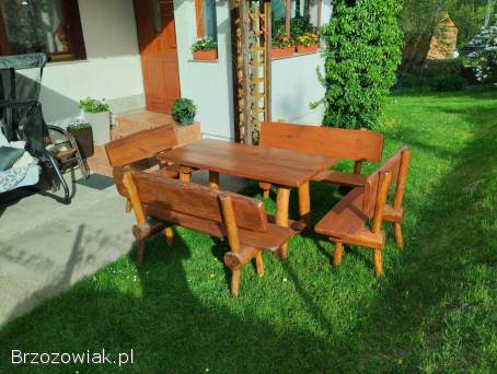 Stół i ławki drewniane