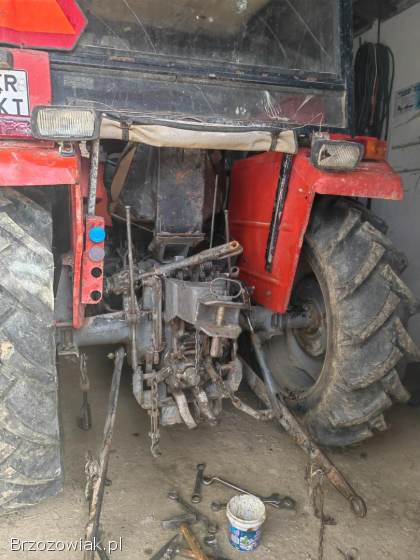 Zlecę remont traktora,  problem z podnośnikiem