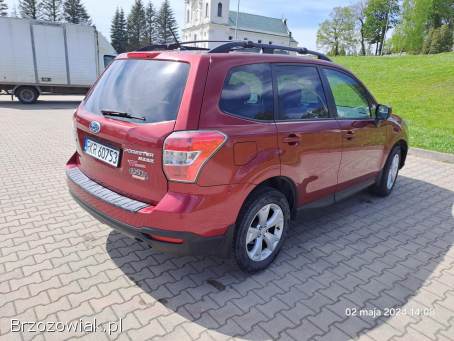 Subaru Forester 2.  5 AWD  2014