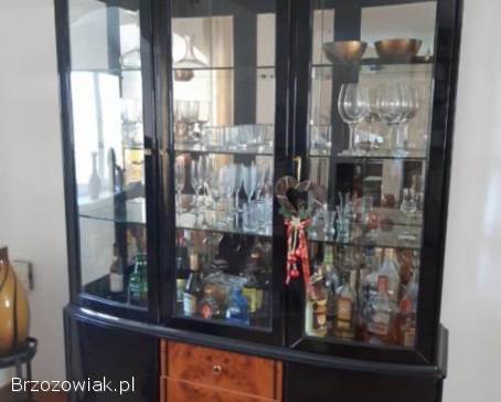 Barek witryna biblioteczka podświetlana