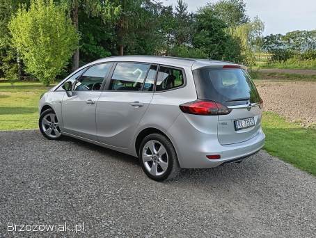 Opel Zafira C Benzyna 2012