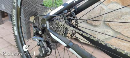 Karbonowy rower MTB Giant Advanced 29 2 LTD
