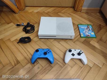 Okazja!  Xbox one S 1TB + 2 pady i sporo gier!  Super Stan!  Gwarancja!