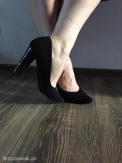 Sprzedam buty w ATRAKCYJNEJ cenie