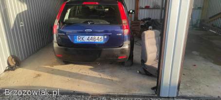 Ford Fiesta Ghia 2003