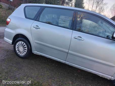 Toyota Avensis Verso D-4d 2004