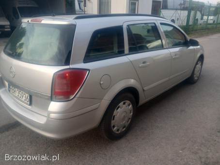 Opel Astra 1.  6 kombi 2005