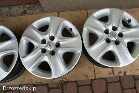 Felgi strukturalne Opel 16 cali rozstaw 5x110 z kołpakami Meriva B,  Astra Vectra