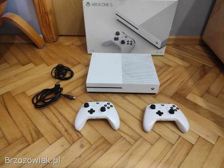 Okazja!  Xbox one S 1TB + 2 pady i sporo gier!  Super Stan!  Gwarancja!