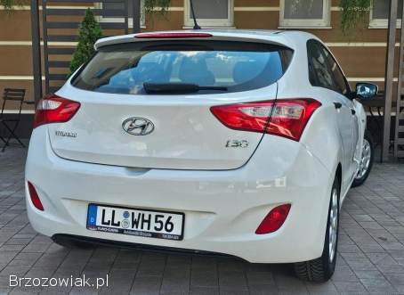 Hyundai i30 1.  4 CLASSIC 2012