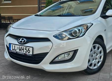 Hyundai i30 1.  4 CLASSIC 2012