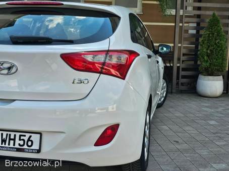 Hyundai i30 1.  4 CLASSIC 2012