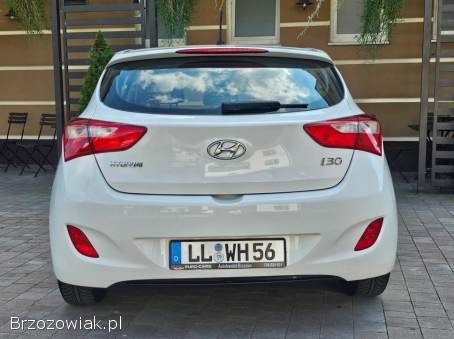 Hyundai i30 1.  4 CLASSIC 2012