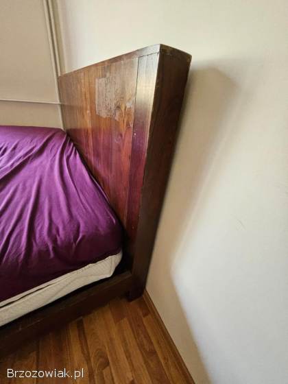 Łóżko z litego drewna indyjskiego