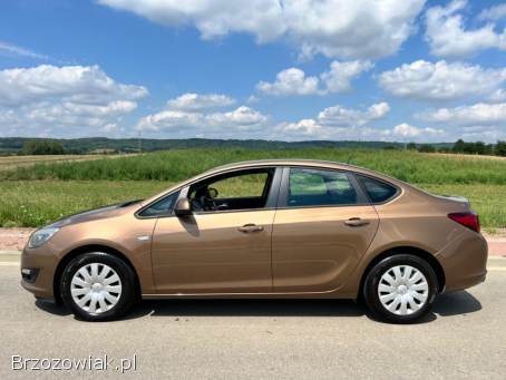 Opel Astra 1.  4b LPG  2016