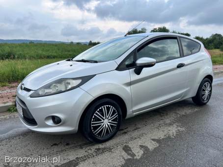 Ford Fiesta 1.  6D 90km 2009