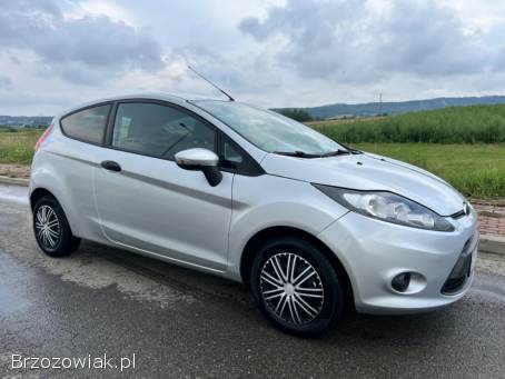 Ford Fiesta 1.  6D 90km 2009