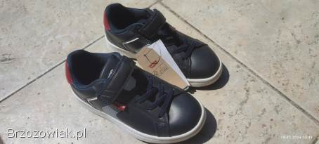Buty dziecięce LEVIS -  nowe.  Rozmiar 29