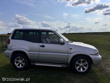 Nissan Terrano 2.  7 diesel 4x4 2005