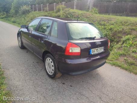 Audi A3 8L lift 1.  6 benz 2002