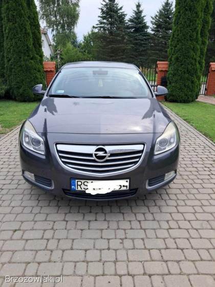 Opel Insignia 1.  8 2009