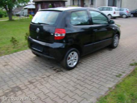 Volkswagen Fox 1.  4 benz.   2006