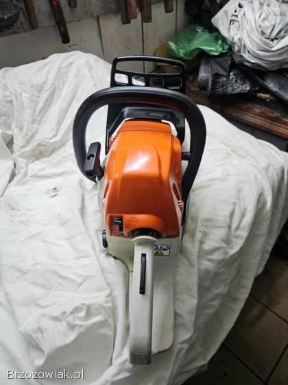 Pilarka Stihl Ms 251/C 3.  1km