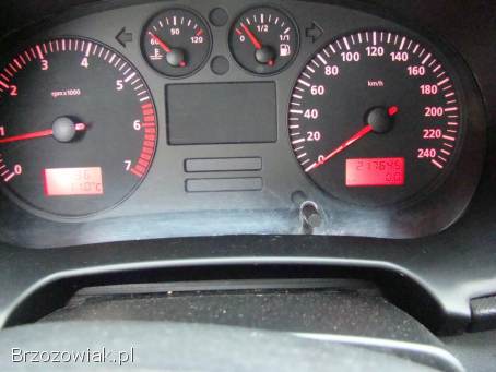 Seat Leon 1.  4 16V benz.   2001