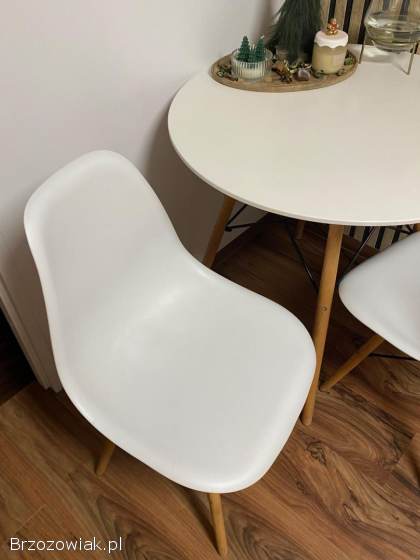 Stół biały okrągły 80cm 4 krzesła mało używany