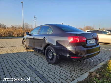 Volkswagen Jetta 1.  6 TDI 2011