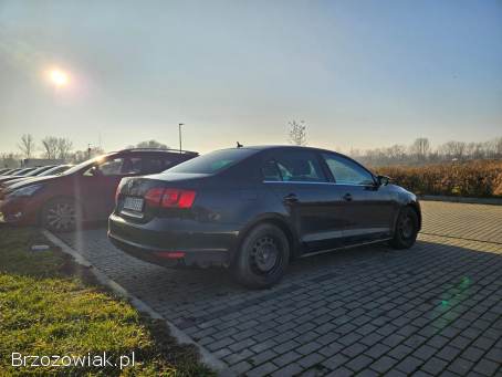 Volkswagen Jetta 1.  6 TDI 2011