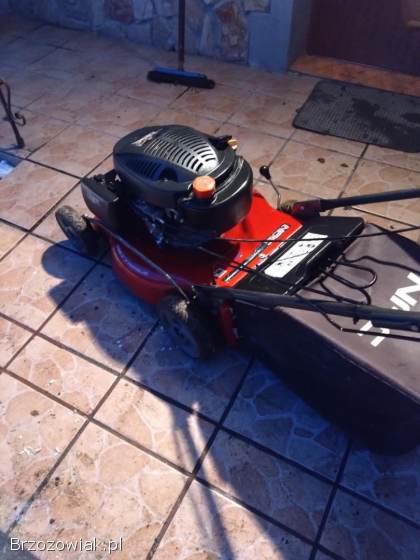Kosiarka spalinowa z napędem