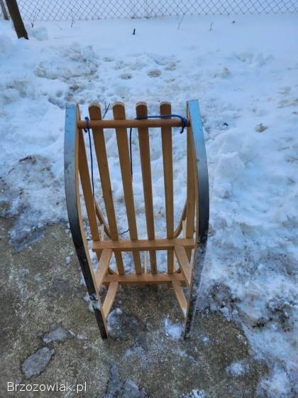 Sanki drewniane z oparciem