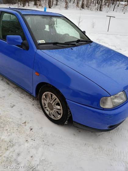 Seat Cordoba 1.  4 benz 2000