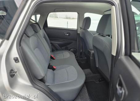 Nissan Qashqai 2.  0 4x4 Visia 2010