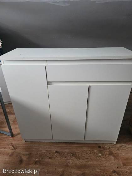 Sprzedam toaletkę i komodę.