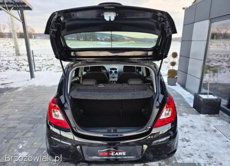 Opel Corsa 1.  4 16V Satelite 2011