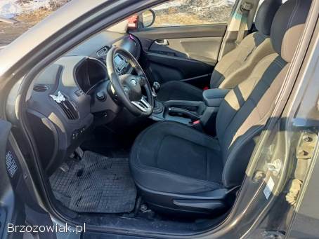 Kia Sportage 1.  7CRDI 115km 12 2012